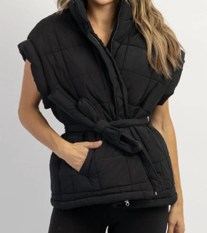 down coat for winter tennis players​ Avalon Tie Quilted Puffer Vest In Black