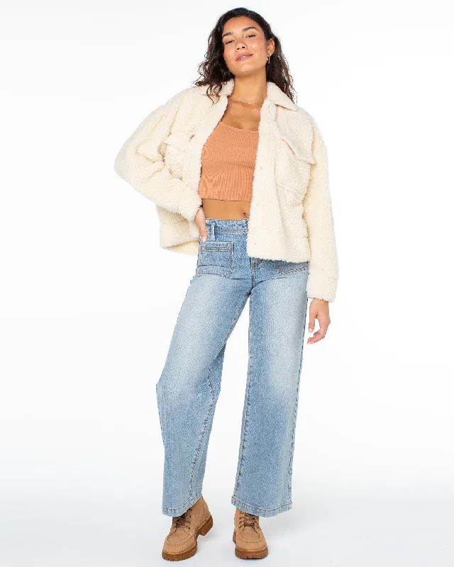 Women's Fleece - Lined Poncho in Cream for a Stylish and Cozy Cover - Up Chilly Wave Snap Front Fleece Jacket - Parchment Women's Fleece - Lined Poncho in Cream for a Stylish and Cozy Cover - Up Chilly Wave Snap Front Fleece Jacket - Parchment