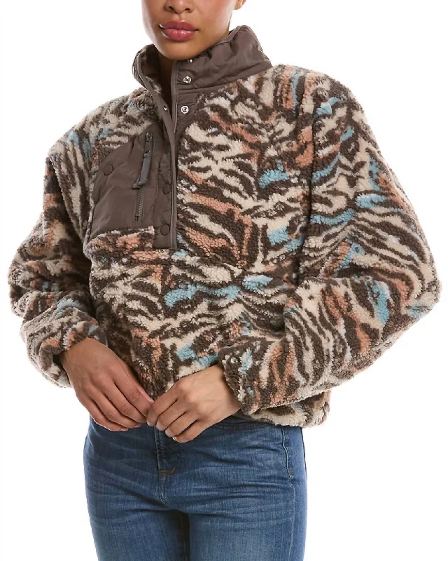 Women's Fleece - Lined Poncho in Cream for a Stylish and Cozy Cover - Up Hit The Slopes Printed Fleece Jacket In Brown Women's Fleece - Lined Poncho in Cream for a Stylish and Cozy Cover - Up Hit The Slopes Printed Fleece Jacket In Brown