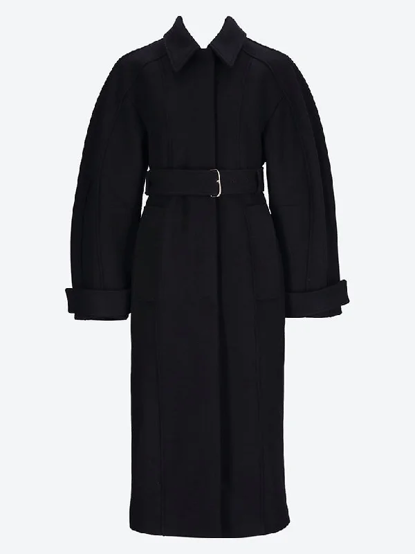 Women's cropped leather coats with silver studs for an edgy look Le manteau bari coat Women's cropped leather coats with silver studs for an edgy look Le manteau bari coat