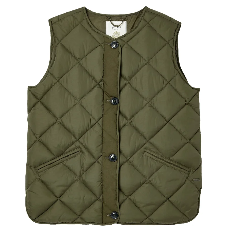 Women's Sleeveless Leather Waistcoat in Black with Silver Studs for an Edgy Rock - n - Roll Vibe Joules Ladies Radley Diamond Quilt Gilet Women's Sleeveless Leather Waistcoat in Black with Silver Studs for an Edgy Rock - n - Roll Vibe Joules Ladies Radley Diamond Quilt Gilet
