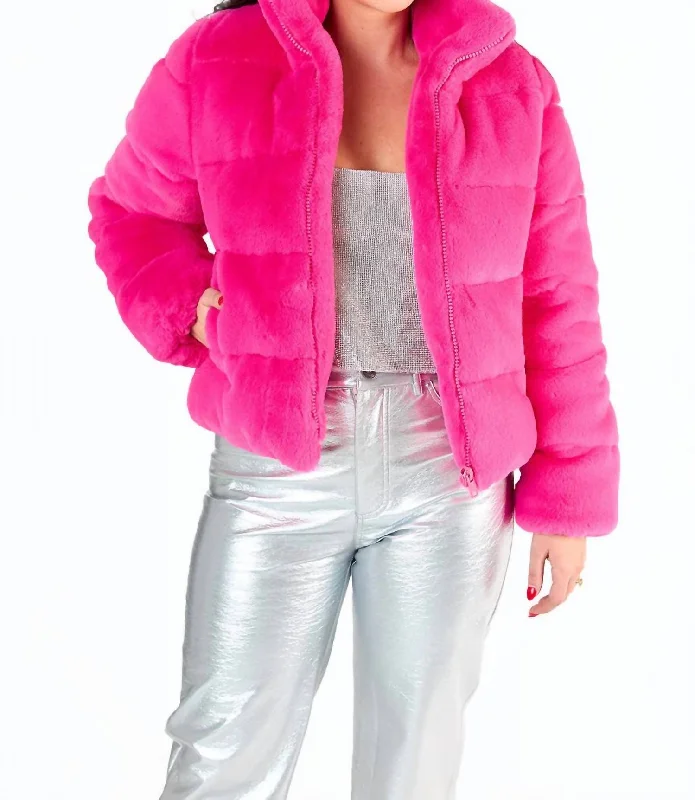 Women's Artificial Fur - Trimmed Jeans​ Noella Faux Fur Jacket In Pink