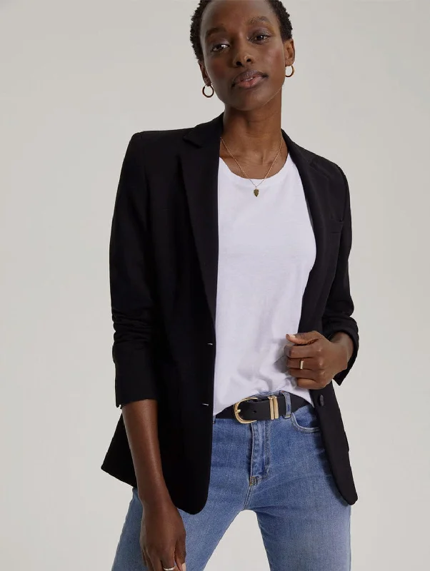 Oversized Women's Checkered Blazers in Black and White for a Trendy Style Alanis LENZING™ ECOVERO™ Tailored Blazer | Caviar Black Oversized Women's Checkered Blazers in Black and White for a Trendy Style Alanis LENZING™ ECOVERO™ Tailored Blazer | Caviar Black