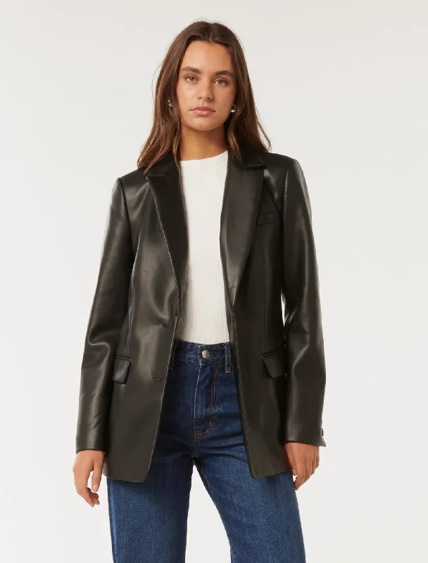 Women's cropped leather jackets with a fringe detail for a western - inspired outfit Alex Pu Blazer Women's cropped leather jackets with a fringe detail for a western - inspired outfit Alex Pu Blazer