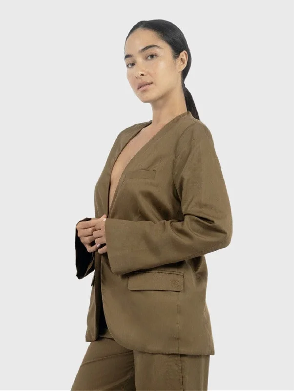 Women's Peplum Blazers in Emerald Green for a Stylish Work Attire Auckland TENCEL™ Twill Blazer | Taupe Women's Peplum Blazers in Emerald Green for a Stylish Work Attire Auckland TENCEL™ Twill Blazer | Taupe
