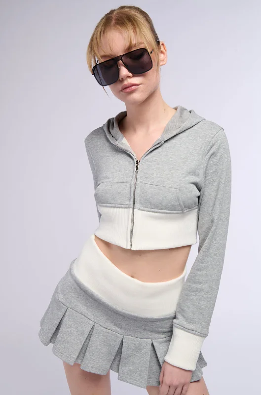 Women's cropped sweatshirt with a slogan graphic for a fun and expressive look CALL ME MAYBE CROPPED ZIP UP SWEATSHIRT Women's cropped sweatshirt with a slogan graphic for a fun and expressive look CALL ME MAYBE CROPPED ZIP UP SWEATSHIRT