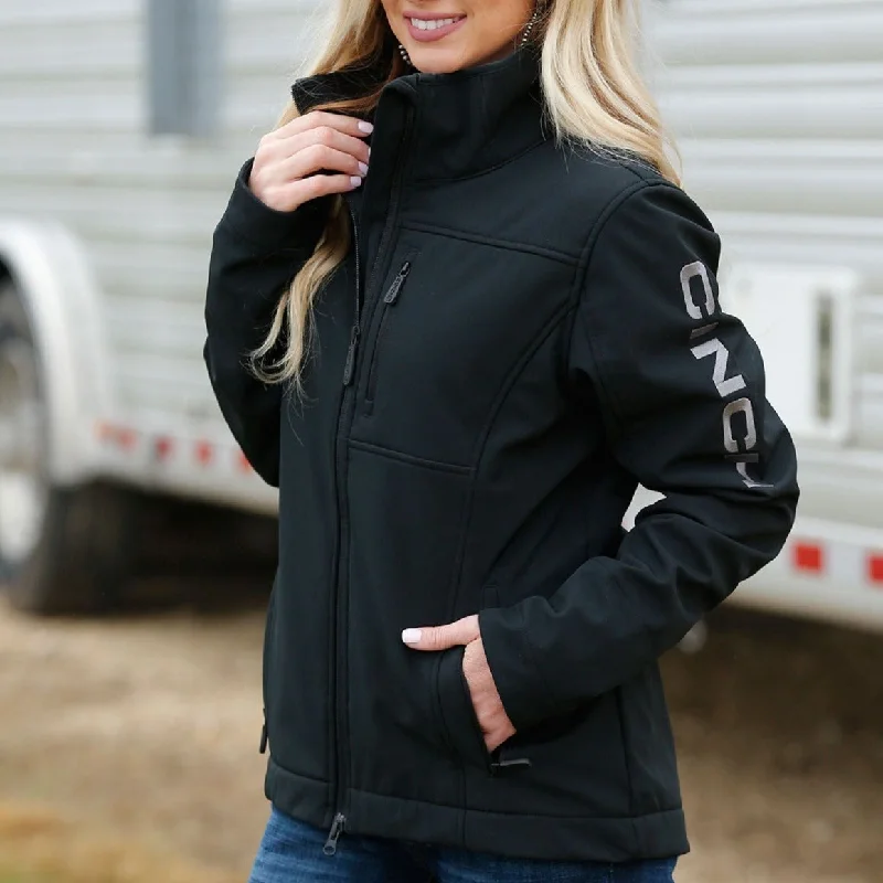 Women's cropped down jackets in bold colors for a sporty and fashionable winter outfit Cinch Women's Logo Sleeve Concealed Carry Bonded Jacket in Black Women's cropped down jackets in bold colors for a sporty and fashionable winter outfit Cinch Women's Logo Sleeve Concealed Carry Bonded Jacket in Black