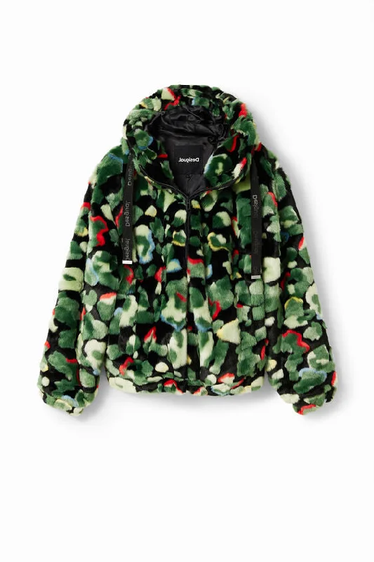 Women's bomber jackets with a holographic finish for a futuristic and eye - catching look Desigual Camo Fur-Effect Jacket Women's bomber jackets with a holographic finish for a futuristic and eye - catching look Desigual Camo Fur-Effect Jacket
