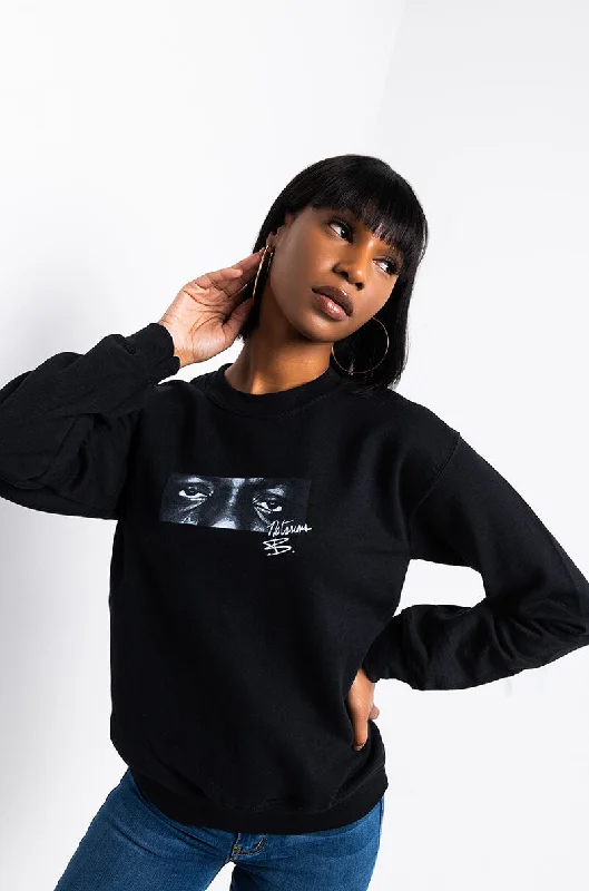 Women's long - sleeve cropped sweatshirt with ribbed cuffs for a snug fit EYES ON ME SWEATSHIRT Women's long - sleeve cropped sweatshirt with ribbed cuffs for a snug fit EYES ON ME SWEATSHIRT