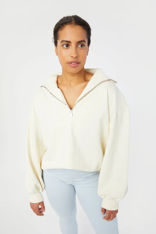 Women's mock - neck sweatshirt made of moisture - wicking material for fitness use HALF ZIP OVERSIZED SWEATSHIRT Women's mock - neck sweatshirt made of moisture - wicking material for fitness use HALF ZIP OVERSIZED SWEATSHIRT