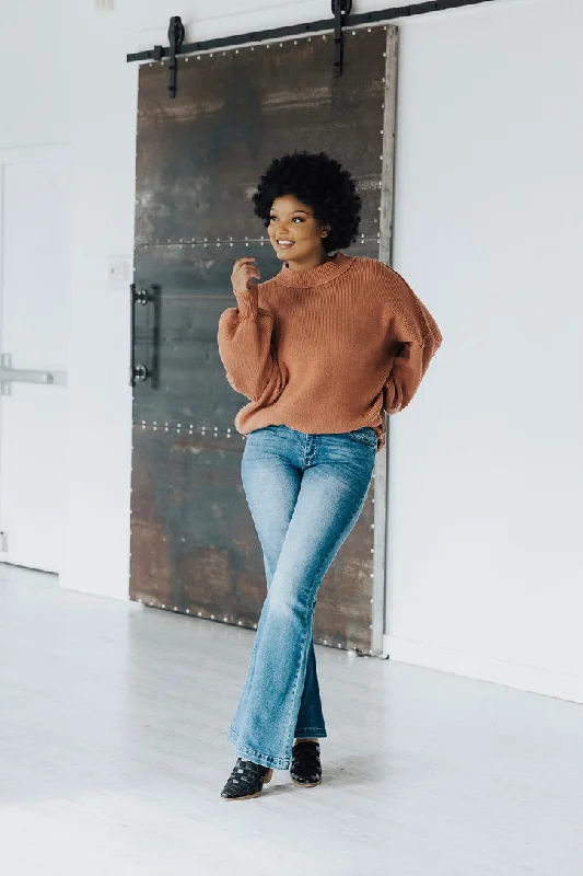 Striped Women's Knit Pullovers in a Classic Pattern  Janelle Oversized Sweater