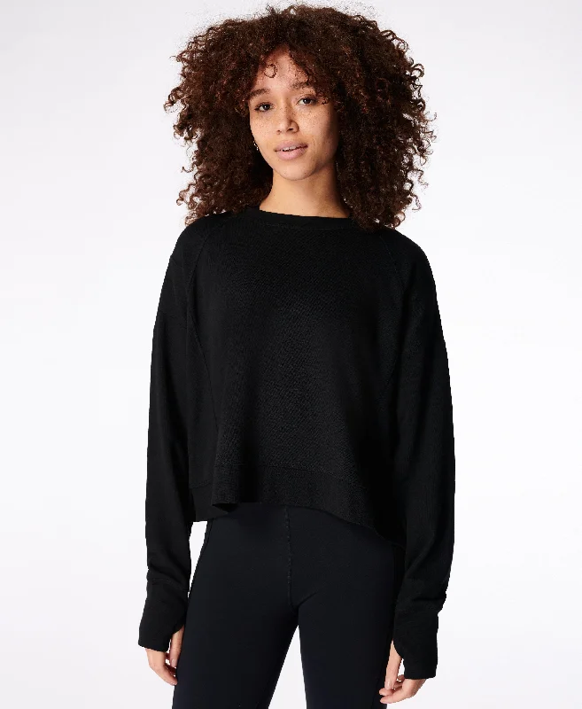 Women's sweatshirt with a mesh panel insert for breathability during workouts After Class Crop Sweatshirt Sb5622c Black Women's sweatshirt with a mesh panel insert for breathability during workouts After Class Crop Sweatshirt Sb5622c Black