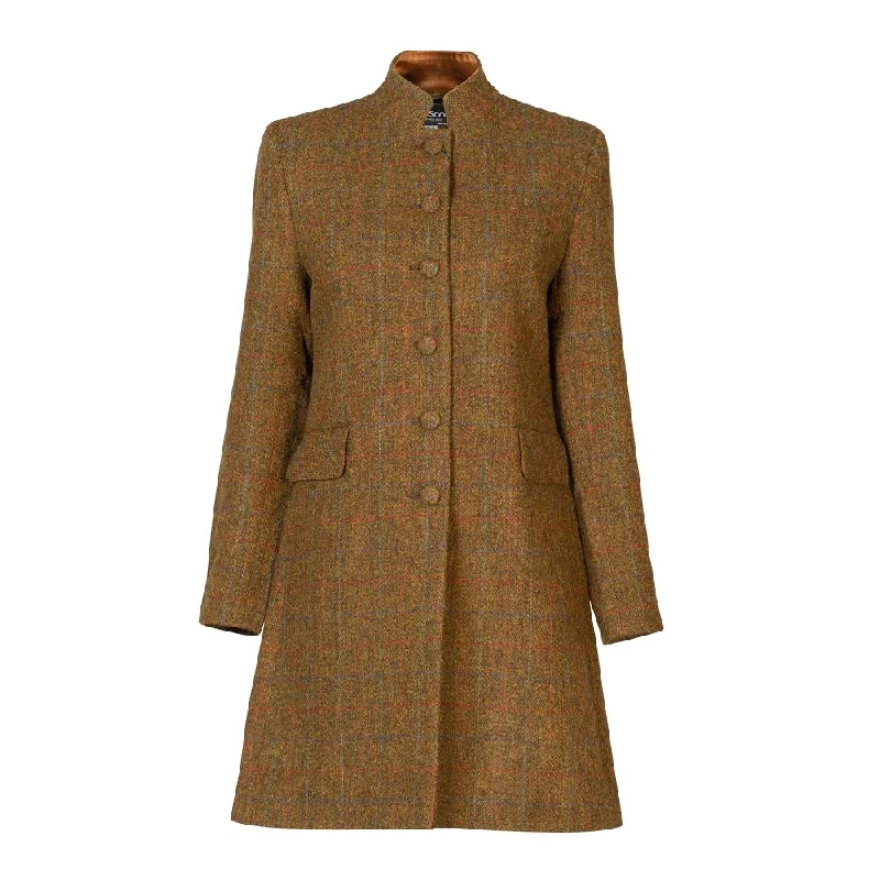 Women's cropped down jackets in bold colors for a sporty and fashionable winter outfit Women's Harris Tweed Jacket - Sammie - Brown Check Women's cropped down jackets in bold colors for a sporty and fashionable winter outfit Women's Harris Tweed Jacket - Sammie - Brown Check