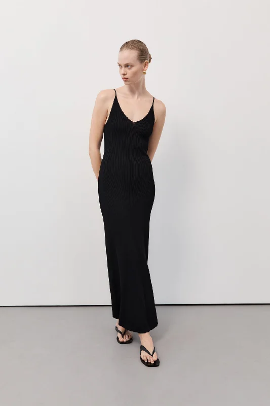 Plus Size Women's Asymmetric Hem Sweater Dresses in Modern Designs TORI BLACK KNIT MIDI DRESS Plus Size Women's Asymmetric Hem Sweater Dresses in Modern Designs TORI BLACK KNIT MIDI DRESS