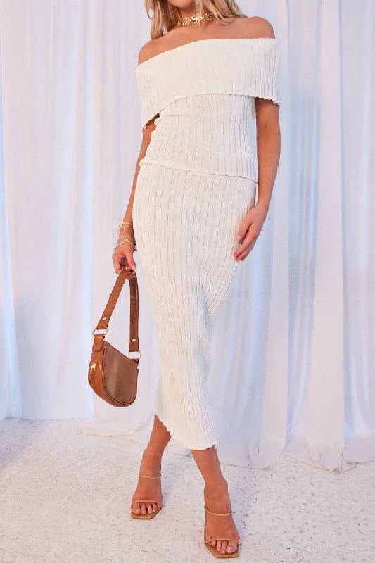 Women's Cashmere Blend Sweater Co - ords in Navy Blue for a Sophisticated Office Outfit White Knit Skirt Midi High Rise Relaxed Fit Women's Cashmere Blend Sweater Co - ords in Navy Blue for a Sophisticated Office Outfit White Knit Skirt Midi High Rise Relaxed Fit