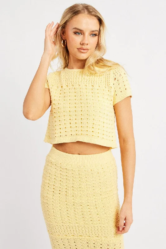 Regular Fit Women's Mohair Blend Sweater Co - ords in Light Pink for a Soft and Feminine Vibe Yellow Knit Top Short Sleeve Crew Neck Regular Fit Women's Mohair Blend Sweater Co - ords in Light Pink for a Soft and Feminine Vibe Yellow Knit Top Short Sleeve Crew Neck