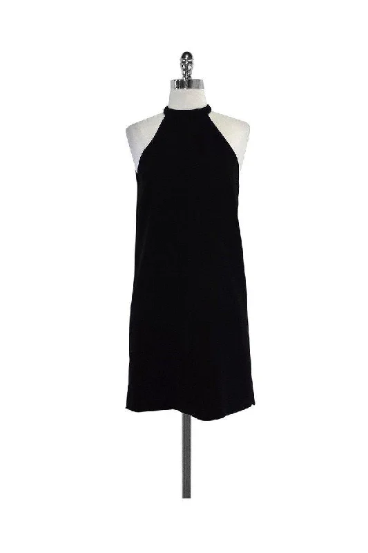 Maxi Women Dress with Floral Print for a Bohemian Vibe Maxi Women Dress with Floral Print for a Bohemian Vibe A.L.C. - Black Sleeveless Dress Sz 2 Maxi Women Dress with Floral Print for a Bohemian Vibe Maxi Women Dress with Floral Print for a Bohemian Vibe A.L.C. - Black Sleeveless Dress Sz 2