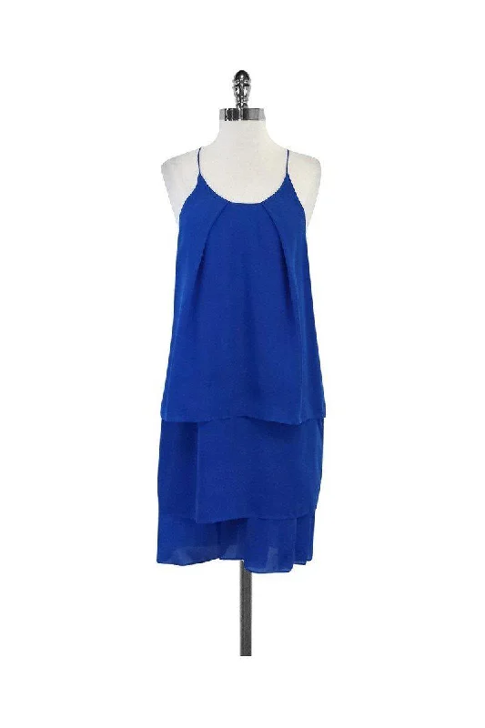 Pleated Women Dress with a Timeless and Elegant Texture Pleated Women Dress with a Timeless and Elegant Texture Acne - Turquoise Silk Sleeveless Dress Sz 6 Pleated Women Dress with a Timeless and Elegant Texture Pleated Women Dress with a Timeless and Elegant Texture Acne - Turquoise Silk Sleeveless Dress Sz 6