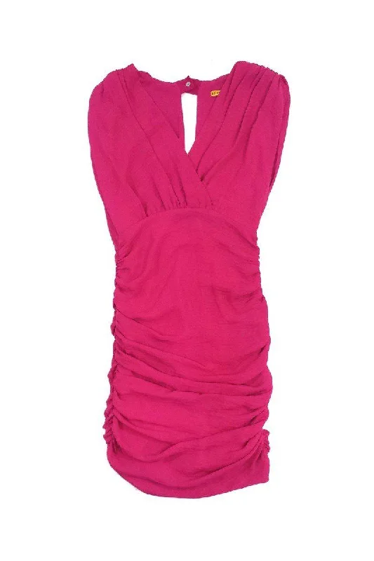 Pleated Women Dress with a Timeless and Elegant Texture Pleated Women Dress with a Timeless and Elegant Texture Alice & Olivia - Pink Sleeveless Drape Dress Sz 6 Pleated Women Dress with a Timeless and Elegant Texture Pleated Women Dress with a Timeless and Elegant Texture Alice & Olivia - Pink Sleeveless Drape Dress Sz 6