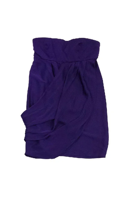 Strapless Women Dress with a Built - in Bra for Comfort and Support Strapless Women Dress with a Built - in Bra for Comfort and Support Alice & Olivia - Purple Cut Out Back Strapless Dress Sz S Strapless Women Dress with a Built - in Bra for Comfort and Support Strapless Women Dress with a Built - in Bra for Comfort and Support Alice & Olivia - Purple Cut Out Back Strapless Dress Sz S