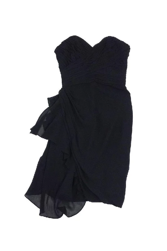 Backless Women Dress for a Sexy and Alluring Look at Evening Events Backless Women Dress for a Sexy and Alluring Look at Evening Events Badgley Mischka - Black Gathered Chiffon Dress Sz 4 Backless Women Dress for a Sexy and Alluring Look at Evening Events Backless Women Dress for a Sexy and Alluring Look at Evening Events Badgley Mischka - Black Gathered Chiffon Dress Sz 4