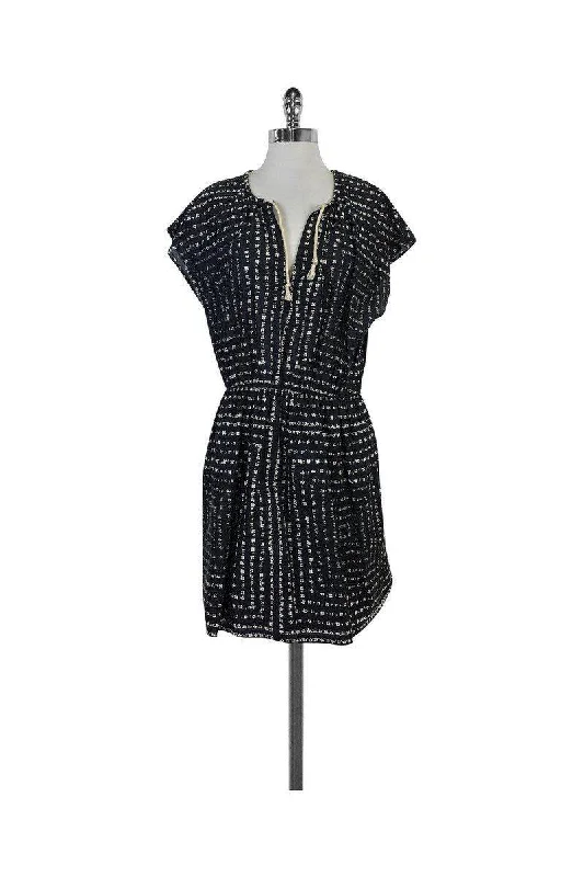 Pleated Women Dress with a Timeless and Elegant Texture Pleated Women Dress with a Timeless and Elegant Texture Band of Outsiders - Black & White Floral Dress Sz 4 Pleated Women Dress with a Timeless and Elegant Texture Pleated Women Dress with a Timeless and Elegant Texture Band of Outsiders - Black & White Floral Dress Sz 4