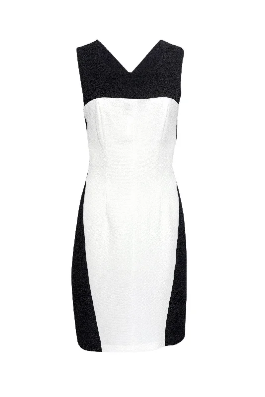 Pleated Women Dress with a Timeless and Elegant Texture Pleated Women Dress with a Timeless and Elegant Texture BCBG Max Azria - Black & White Lia Crisscross Dress Sz 8