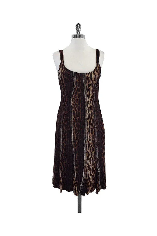 Backless Women Dress for a Sexy and Alluring Look at Evening Events Backless Women Dress for a Sexy and Alluring Look at Evening Events Blumarine - Brown Cheetah Print Sleeveless Dress Sz 8