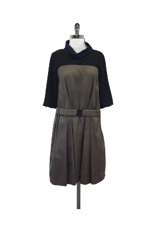 Long - Sleeve Women Dress in Velvet for a Luxurious Winter Look Long - Sleeve Women Dress in Velvet for a Luxurious Winter Look Cacharel - Colorblock 3/4 Sleeve Dress Sz M
