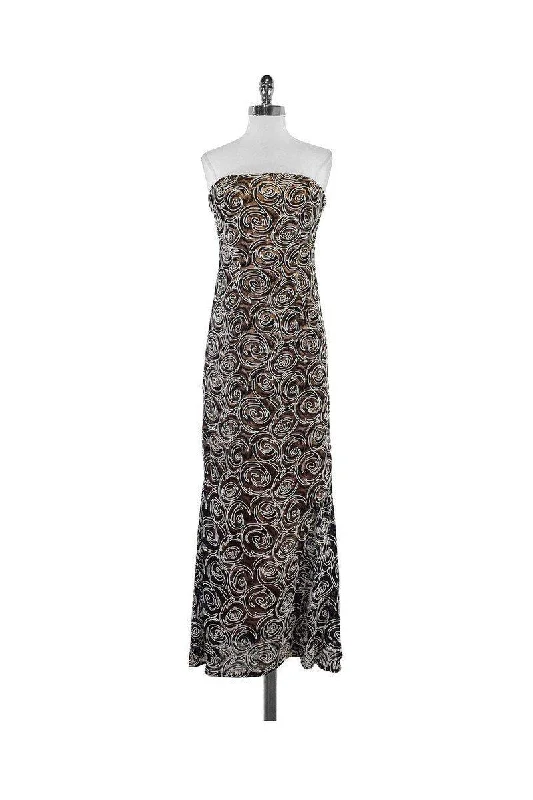 Ball Gown Women Dress with a Full Skirt for a Princess - like Look Ball Gown Women Dress with a Full Skirt for a Princess - like Look Carmen Marc Valvo - Black & Blush Floral Lace Overlay Gown Sz 4 Ball Gown Women Dress with a Full Skirt for a Princess - like Look Ball Gown Women Dress with a Full Skirt for a Princess - like Look Carmen Marc Valvo - Black & Blush Floral Lace Overlay Gown Sz 4