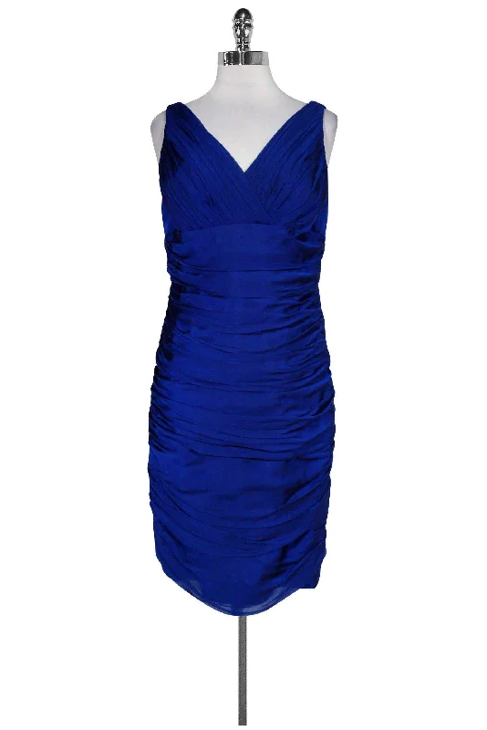 Backless Women Dress for a Sexy and Alluring Look at Evening Events Backless Women Dress for a Sexy and Alluring Look at Evening Events Carmen Marc Valvo - Royal Blue Ruched Dress Sz 12 Backless Women Dress for a Sexy and Alluring Look at Evening Events Backless Women Dress for a Sexy and Alluring Look at Evening Events Carmen Marc Valvo - Royal Blue Ruched Dress Sz 12