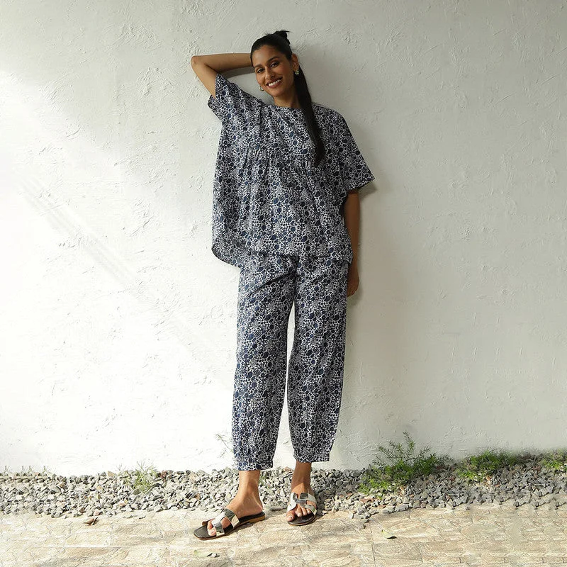 Strapless Women Dress with a Built - in Bra for Comfort and Support Strapless Women Dress with a Built - in Bra for Comfort and Support Cotton Kaftan Co Ord Set | Block Print | Blue & White Strapless Women Dress with a Built - in Bra for Comfort and Support Strapless Women Dress with a Built - in Bra for Comfort and Support Cotton Kaftan Co Ord Set | Block Print | Blue & White