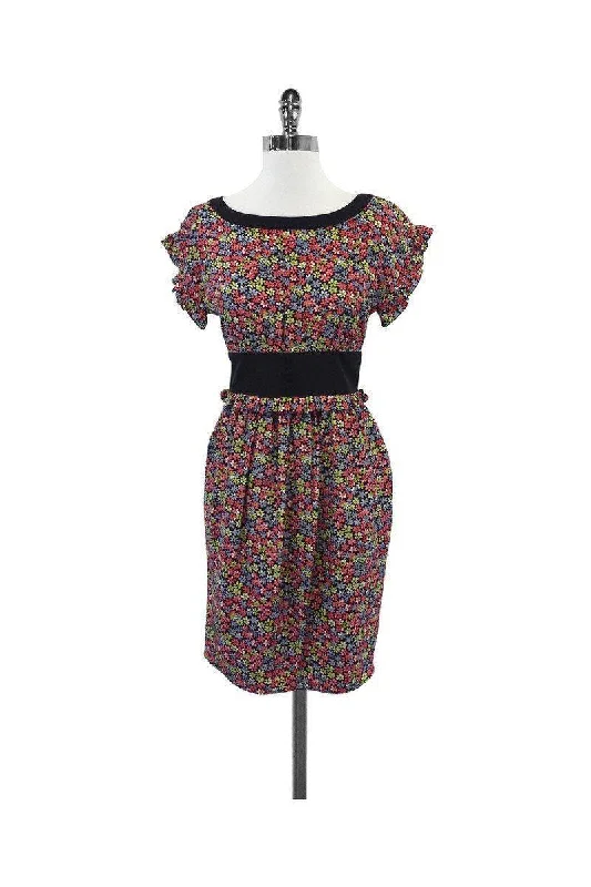 Little Black Women Dress with Sequins for a Glamorous Night Out Little Black Women Dress with Sequins for a Glamorous Night Out Cynthia Steffe - Mini Floral Short Sleeve Dress Sz 2 Little Black Women Dress with Sequins for a Glamorous Night Out Little Black Women Dress with Sequins for a Glamorous Night Out Cynthia Steffe - Mini Floral Short Sleeve Dress Sz 2