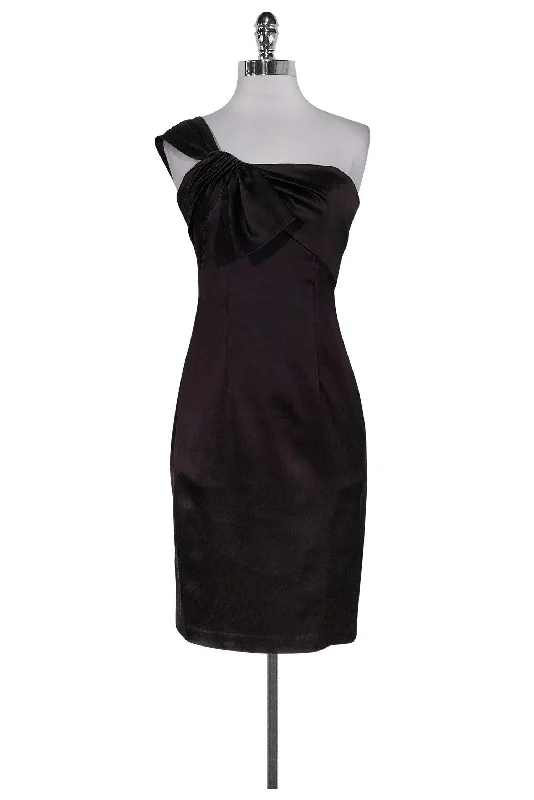 Ball Gown Women Dress with a Full Skirt for a Princess - like Look Ball Gown Women Dress with a Full Skirt for a Princess - like Look David Meister - Brown Satin Bow Dress Sz 2 Ball Gown Women Dress with a Full Skirt for a Princess - like Look Ball Gown Women Dress with a Full Skirt for a Princess - like Look David Meister - Brown Satin Bow Dress Sz 2