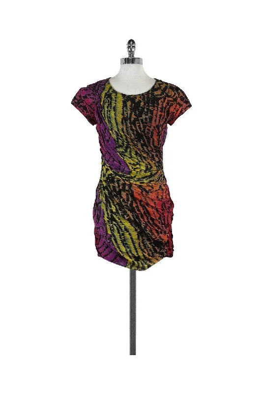 Maxi Women Dress with Floral Print for a Bohemian Vibe Maxi Women Dress with Floral Print for a Bohemian Vibe Diane von Furstenberg - Purple & Multicolor Silk Ruched Sheath Dress Sz 8 Maxi Women Dress with Floral Print for a Bohemian Vibe Maxi Women Dress with Floral Print for a Bohemian Vibe Diane von Furstenberg - Purple & Multicolor Silk Ruched Sheath Dress Sz 8