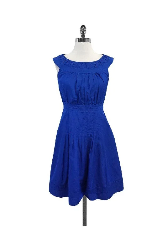 Off - the - Shoulder Women Dress for a Romantic and Feminine Look Off - the - Shoulder Women Dress for a Romantic and Feminine Look Escada Sport - Blue Boat Neckline Dress Sz 4 Off - the - Shoulder Women Dress for a Romantic and Feminine Look Off - the - Shoulder Women Dress for a Romantic and Feminine Look Escada Sport - Blue Boat Neckline Dress Sz 4