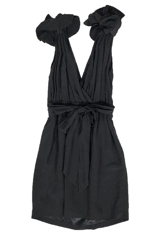 Plus Size Women Dress with a Flattering A - Line Cut for Comfort and Style Plus Size Women Dress with a Flattering A - Line Cut for Comfort and Style French Connection - Grey Silk Pleated Dress Sz 2 Plus Size Women Dress with a Flattering A - Line Cut for Comfort and Style Plus Size Women Dress with a Flattering A - Line Cut for Comfort and Style French Connection - Grey Silk Pleated Dress Sz 2