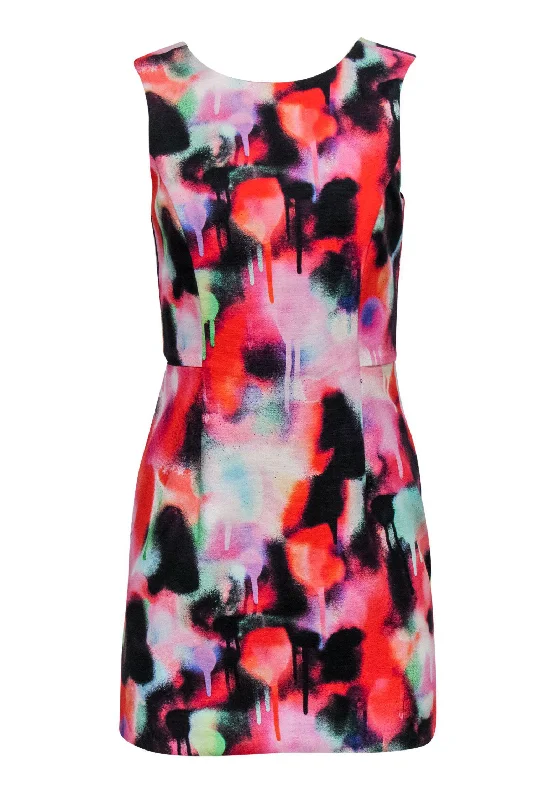 Ball Gown Women Dress with a Full Skirt for a Princess - like Look Ball Gown Women Dress with a Full Skirt for a Princess - like Look French Connection - Multicolor Spray Paint Dress Sz 4