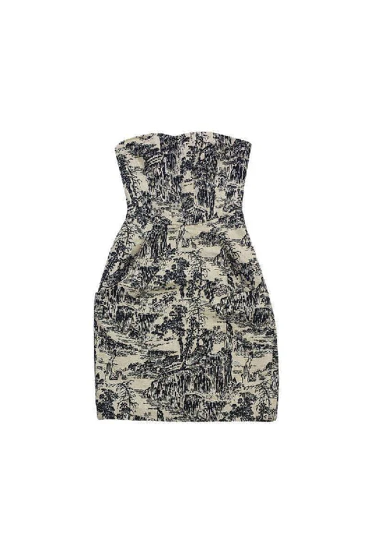 Mini Women Dress with a Short Hem for a Young and Trendy Style Mini Women Dress with a Short Hem for a Young and Trendy Style Hoss Intropia - Printed Strapless Lace-Up Back Dress Sz 6 Mini Women Dress with a Short Hem for a Young and Trendy Style Mini Women Dress with a Short Hem for a Young and Trendy Style Hoss Intropia - Printed Strapless Lace-Up Back Dress Sz 6