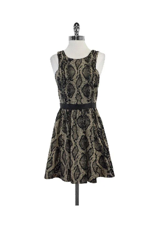 Plus Size Women Dress with a Flattering A - Line Cut for Comfort and Style Plus Size Women Dress with a Flattering A - Line Cut for Comfort and Style Jay Godfrey - Black & Tan Snakeskin Print Sleeveless Dress Sz 2 Plus Size Women Dress with a Flattering A - Line Cut for Comfort and Style Plus Size Women Dress with a Flattering A - Line Cut for Comfort and Style Jay Godfrey - Black & Tan Snakeskin Print Sleeveless Dress Sz 2