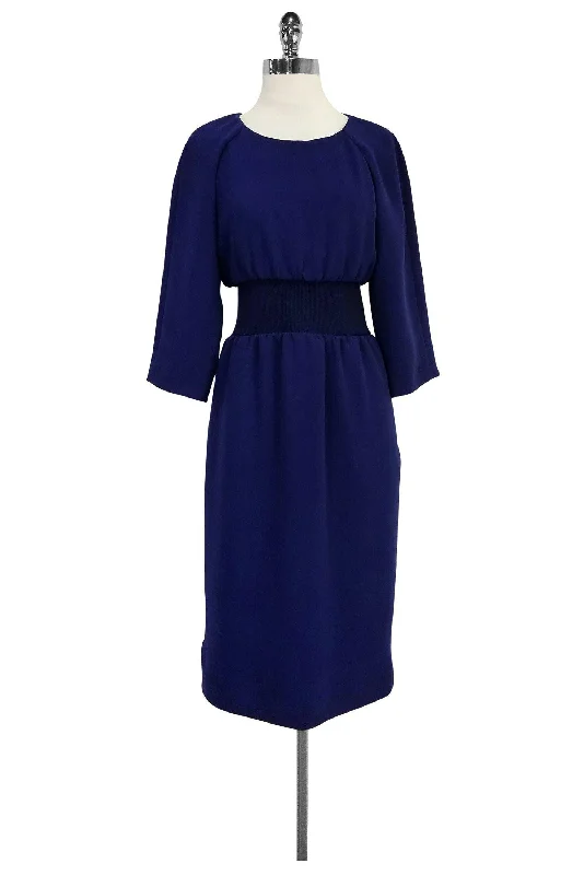 Long - Sleeve Women Dress in Velvet for a Luxurious Winter Look Long - Sleeve Women Dress in Velvet for a Luxurious Winter Look Jil Sander - Blue 3/4 Sleeve Dress Sz 4