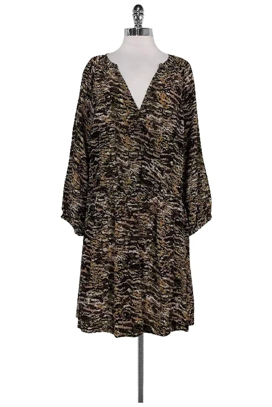 Pleated Women Dress with a Timeless and Elegant Texture Pleated Women Dress with a Timeless and Elegant Texture Joie - Brown, Green, & Tan Silk Dress Sz L Pleated Women Dress with a Timeless and Elegant Texture Pleated Women Dress with a Timeless and Elegant Texture Joie - Brown, Green, & Tan Silk Dress Sz L