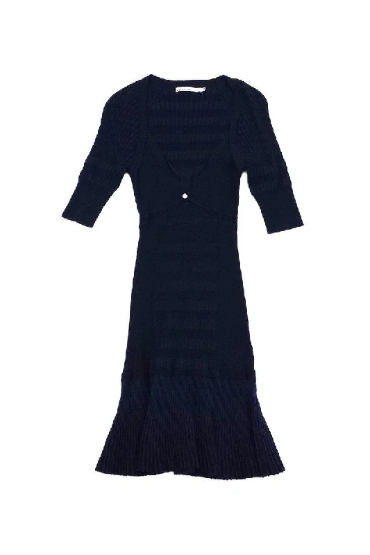 Sheath Women Dress with a Tailored Fit for a Professional Look Sheath Women Dress with a Tailored Fit for a Professional Look Karen Millen - Navy 3/4 Sleeve Ribbed Dress Sz 3 Sheath Women Dress with a Tailored Fit for a Professional Look Sheath Women Dress with a Tailored Fit for a Professional Look Karen Millen - Navy 3/4 Sleeve Ribbed Dress Sz 3