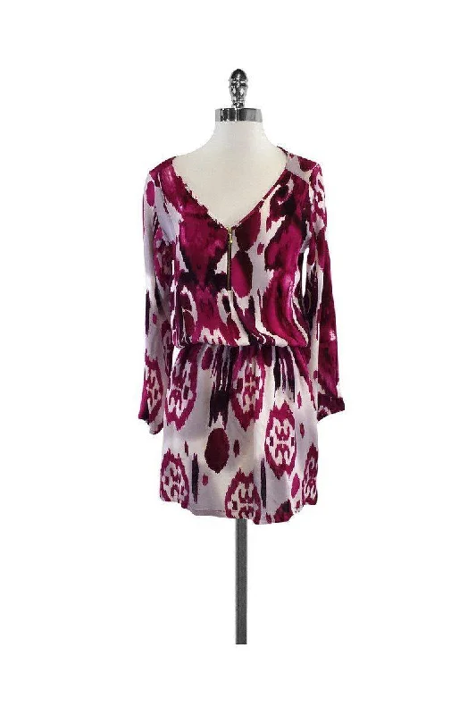 Ruffled Women Dress with Multiple Layers for a Playful and Girly Style Ruffled Women Dress with Multiple Layers for a Playful and Girly Style Karina Grimaldi - Magenta Print Long Sleeve Dress Sz XS