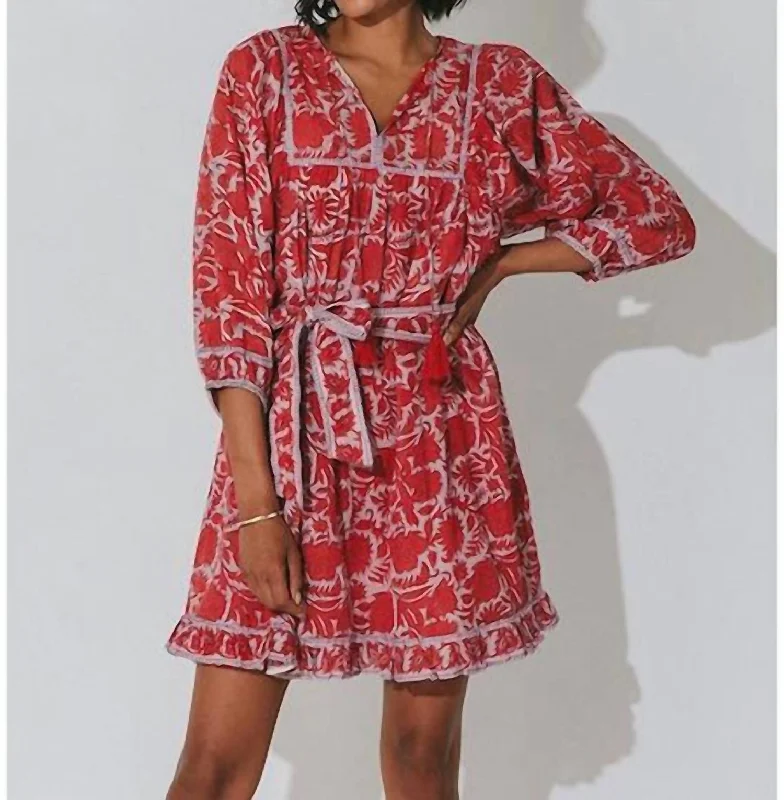 Mini Women Dress with a Short Hem for a Young and Trendy Style Mini Women Dress with a Short Hem for a Young and Trendy Style Kaz Mini Dress In Flora Mini Women Dress with a Short Hem for a Young and Trendy Style Mini Women Dress with a Short Hem for a Young and Trendy Style Kaz Mini Dress In Flora