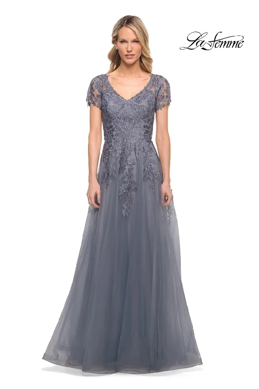 Shift Women Dress with a Simple and Classic Design for Everyday Wear Shift Women Dress with a Simple and Classic Design for Everyday Wear La Femme 29164 Shift Women Dress with a Simple and Classic Design for Everyday Wear Shift Women Dress with a Simple and Classic Design for Everyday Wear La Femme 29164