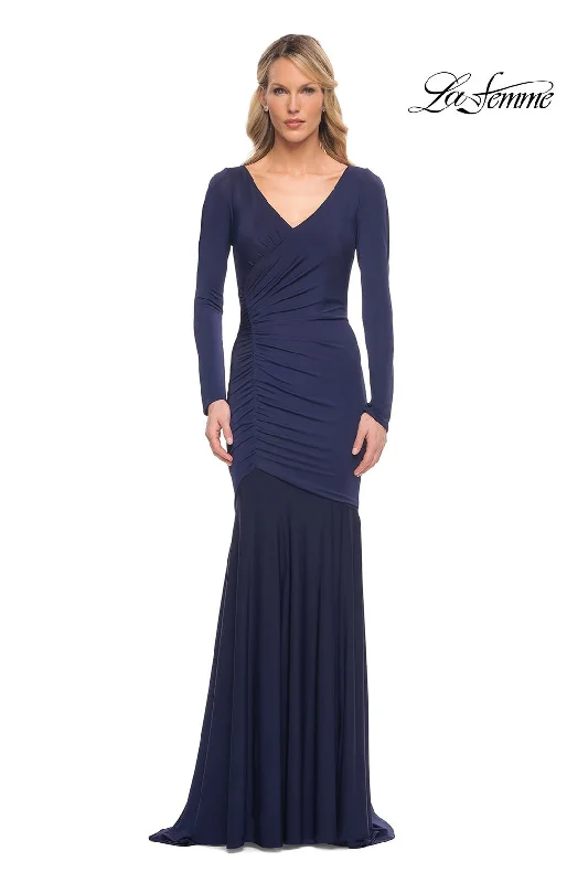 Mini Women Dress with a Short Hem for a Young and Trendy Style Mini Women Dress with a Short Hem for a Young and Trendy Style La Femme 30010 Mini Women Dress with a Short Hem for a Young and Trendy Style Mini Women Dress with a Short Hem for a Young and Trendy Style La Femme 30010