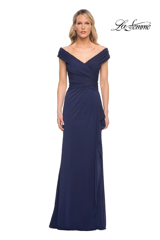 Shift Women Dress with a Simple and Classic Design for Everyday Wear Shift Women Dress with a Simple and Classic Design for Everyday Wear La Femme 30040 Shift Women Dress with a Simple and Classic Design for Everyday Wear Shift Women Dress with a Simple and Classic Design for Everyday Wear La Femme 30040