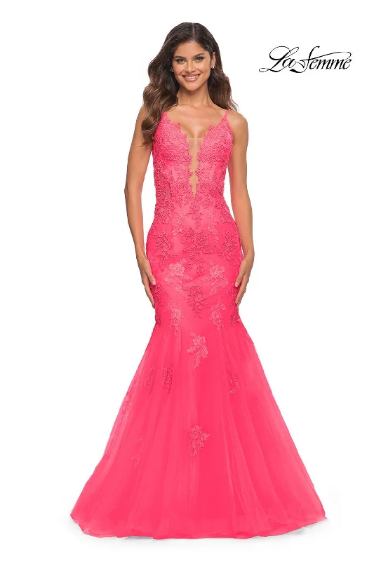 Sheath Women Dress with a Tailored Fit for a Professional Look Sheath Women Dress with a Tailored Fit for a Professional Look La Femme 30674 Sheath Women Dress with a Tailored Fit for a Professional Look Sheath Women Dress with a Tailored Fit for a Professional Look La Femme 30674