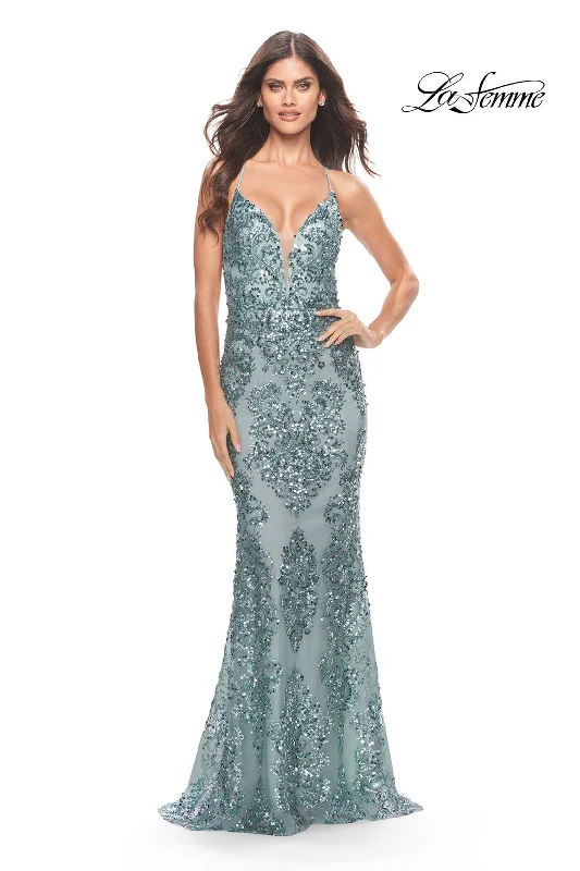 Ruffled Women Dress with Multiple Layers for a Playful and Girly Style Ruffled Women Dress with Multiple Layers for a Playful and Girly Style La Femme 31546